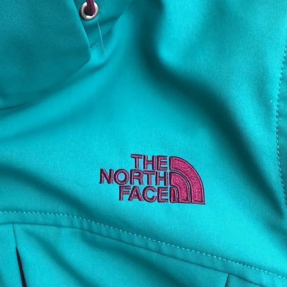 North Face Jacket - Picture 2 of 9